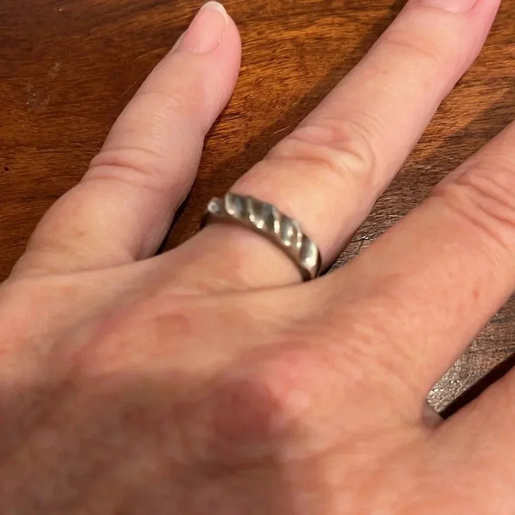 Sterling Silver 925 Ladies Banded Silver Swirl Ring Size 6.5 - Picture 4 of 8